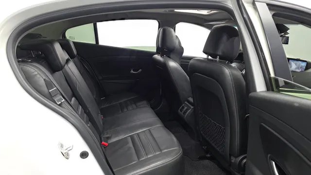 Renault SM3
