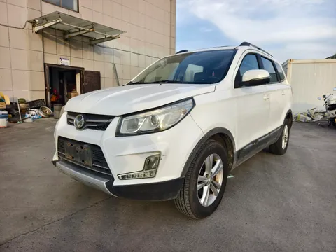 BAIC S3