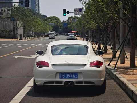 Porsche Cayman
