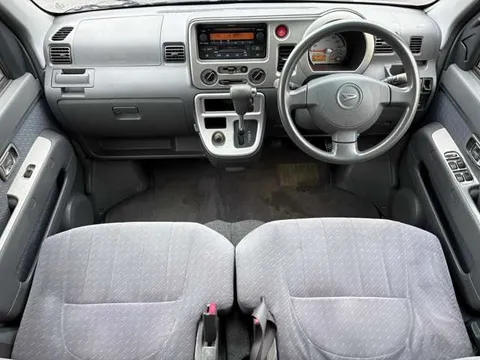 Daihatsu Atrai Wagon