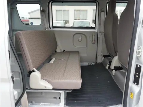 Mitsubishi Minicab Van