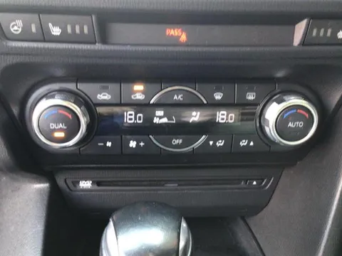 Mazda Axela Sport