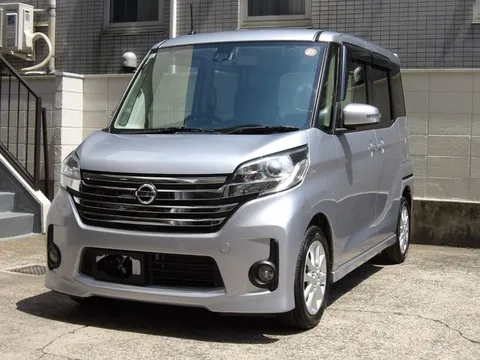 Nissan Dayz Roox
