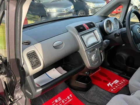 Honda Life