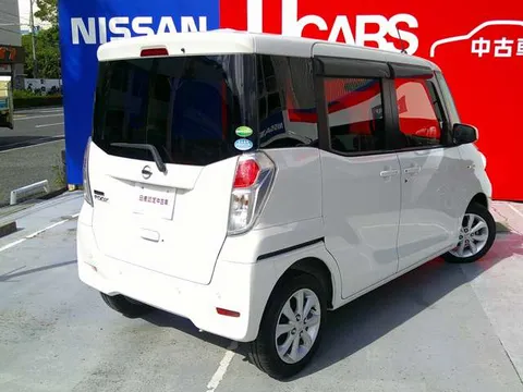 Nissan Dayz Roox