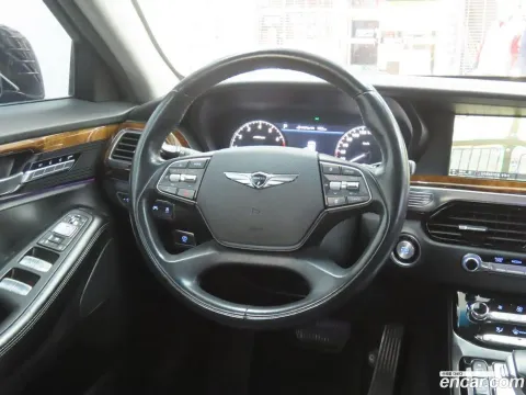 Genesis G90 (EQ900)