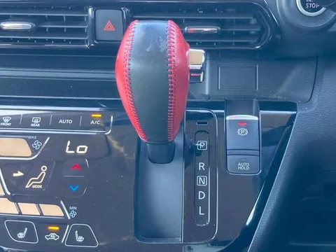 Mitsubishi eK X
