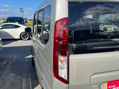 Suzuki Spacia