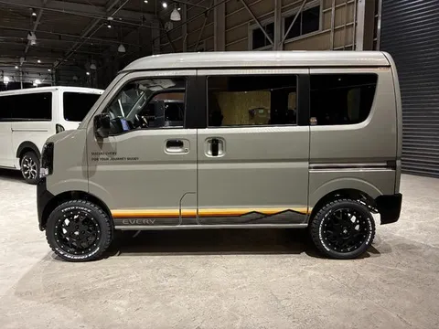Suzuki Every