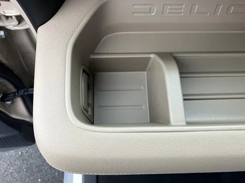 Mitsubishi Delica Mini