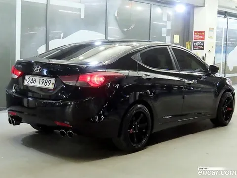 Hyundai Elantra (Avante)