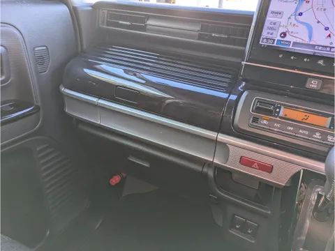 Suzuki Spacia Custom