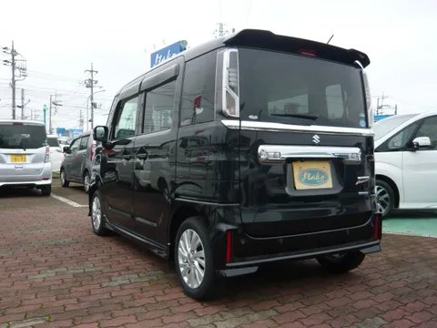 Suzuki Spacia Custom