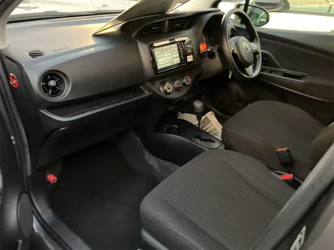 Toyota Yaris (Vitz)