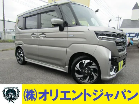 Suzuki Spacia Custom