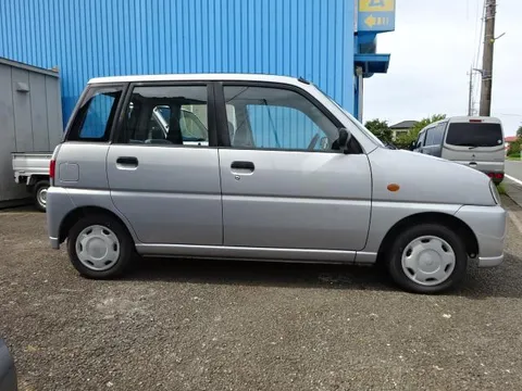 Subaru Pleo