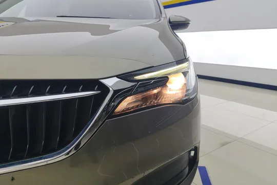 Buick GL6