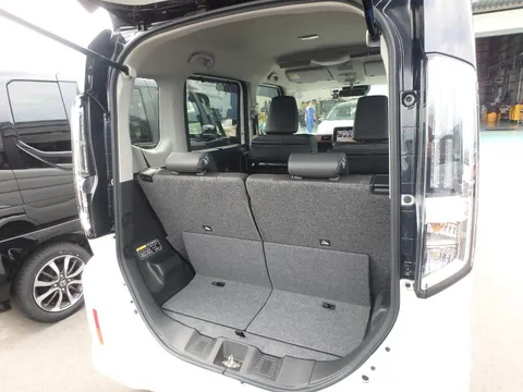 Suzuki Spacia Custom