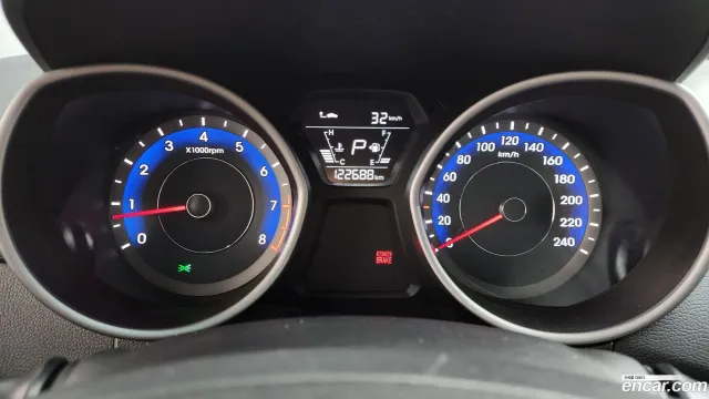 Hyundai Elantra (Avante)