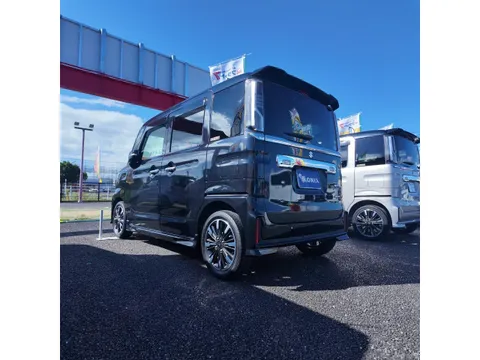 Suzuki Spacia Custom