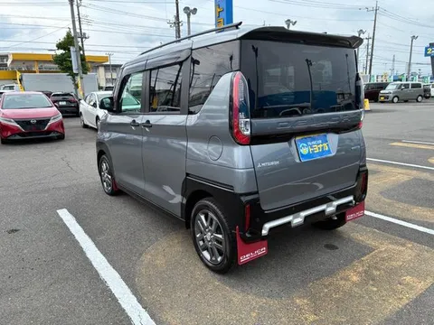 Mitsubishi Delica Mini