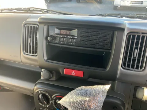 Mitsubishi Minicab Van
