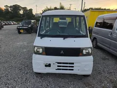 Mitsubishi Minicab Van