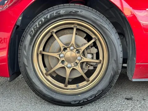 Mazda MX-5 (Roadster)