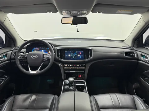 Gac GS8
