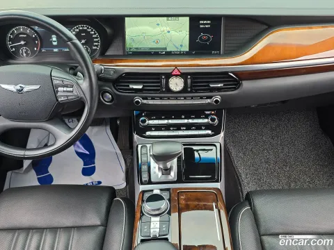 Genesis G90 (EQ900)