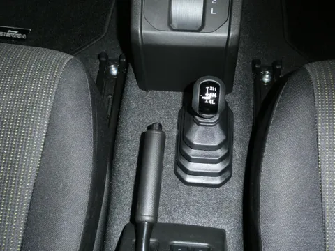 Suzuki Jimny Sierra