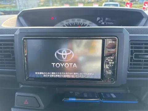 Toyota Pixis Mega