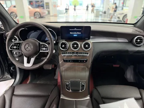 Mercedes-Benz Mercedes-Benz GLC