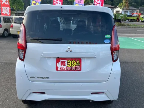 Mitsubishi eK Wagon