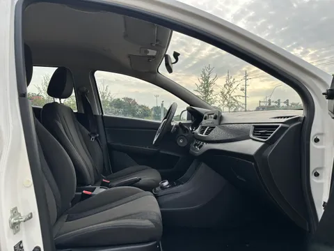 Baojun 310W
