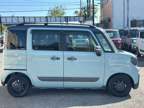 Suzuki Spacia