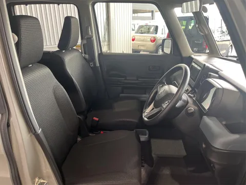 Suzuki Spacia Base