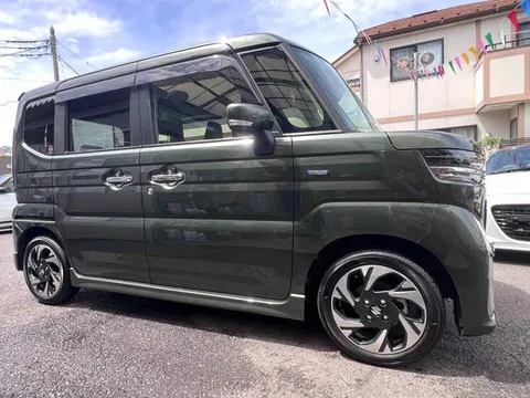 Suzuki Spacia Custom