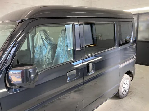 Nissan Clipper Van