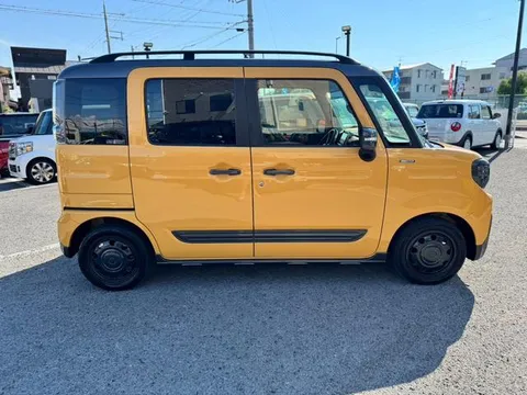 Suzuki Spacia Gear