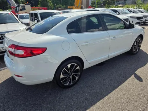 Renault SM3