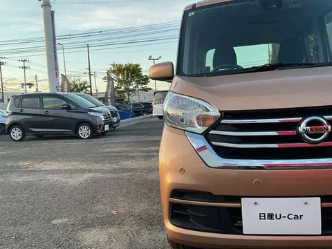 Nissan Dayz Roox