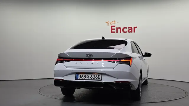 Hyundai Elantra (Avante)