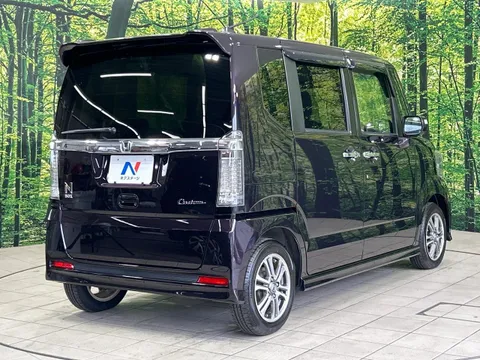 Honda N-BOX Custom