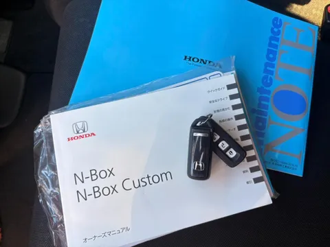 Honda N-BOX Custom