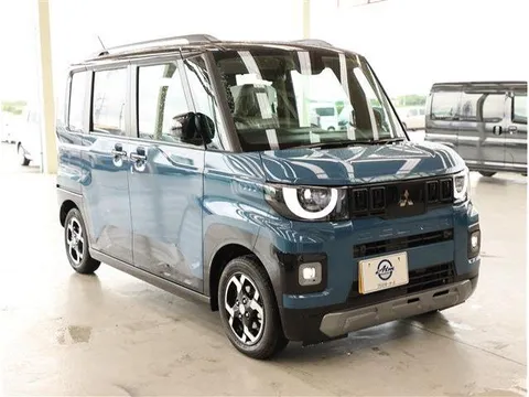 Mitsubishi Delica Mini