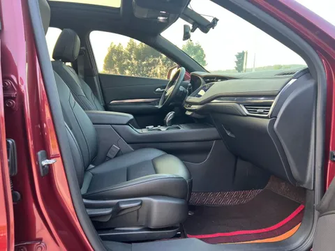 Cadillac XT4