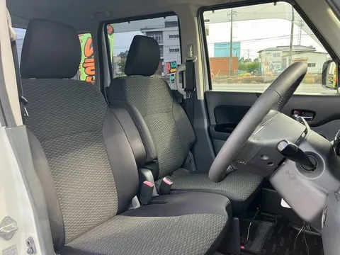 Suzuki Spacia Custom