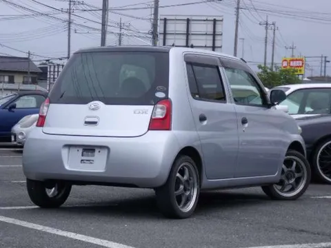 Daihatsu Esse