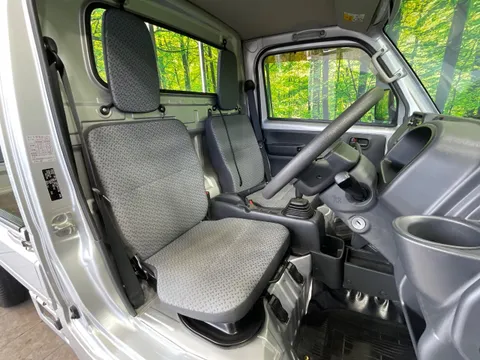 Nissan Clipper Truck